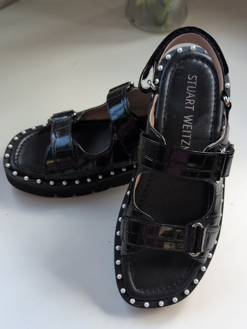 New Stuart Weitman Croc Embossed Leather Sandal. Size 8
